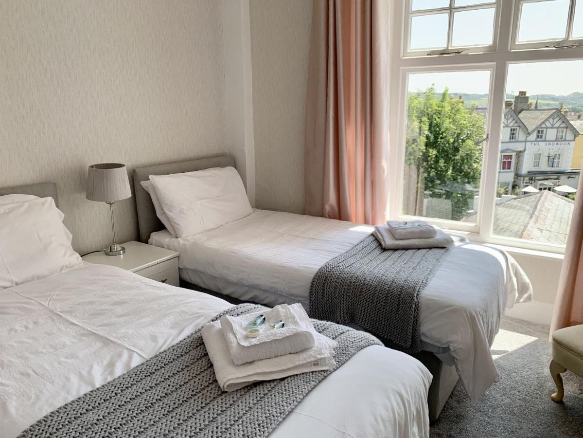 Seaclyffe Hotel Ltd Llandudno Esterno foto